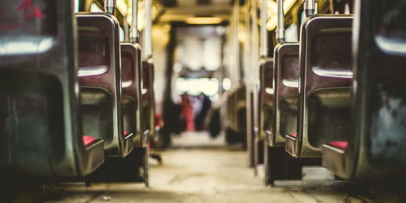 企业全球化布局下的域名战略：YWLCN服务器管理与网络服务如何赋能国别域名与品牌统一