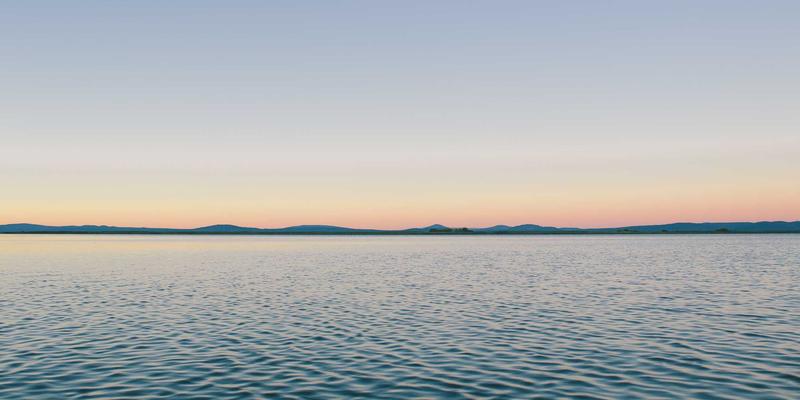 国际化域名（IDN）全解析：非拉丁字符域名注册的机遇、挑战与网站托管实战