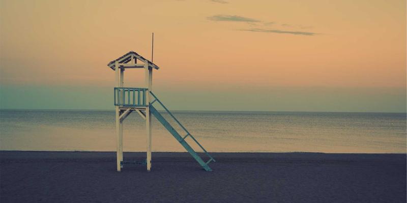 域名注册15问：从服务器管理到网络服务的全面解析