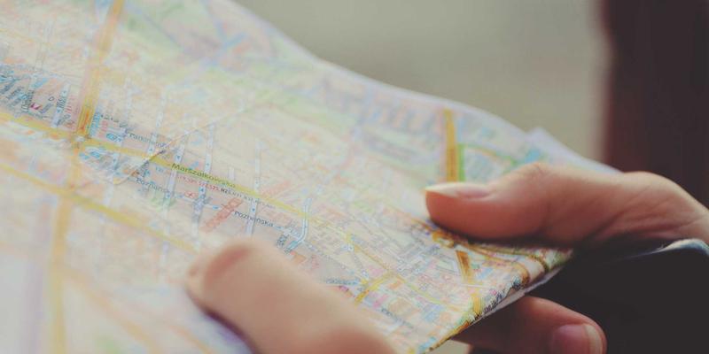 域名注册45问：从网络服务到服务器管理的全面指南