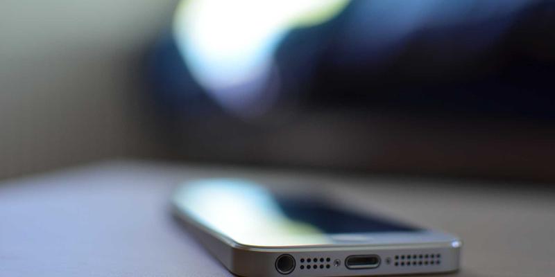 域名注册与网站安全基础：如何通过DNSSEC防止DNS劫持，守护您的网络门户