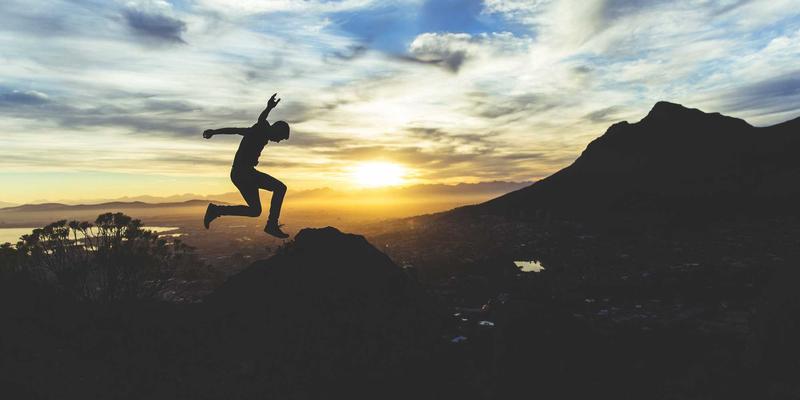 域名注册全解析：从网络服务到网站托管的完整指南